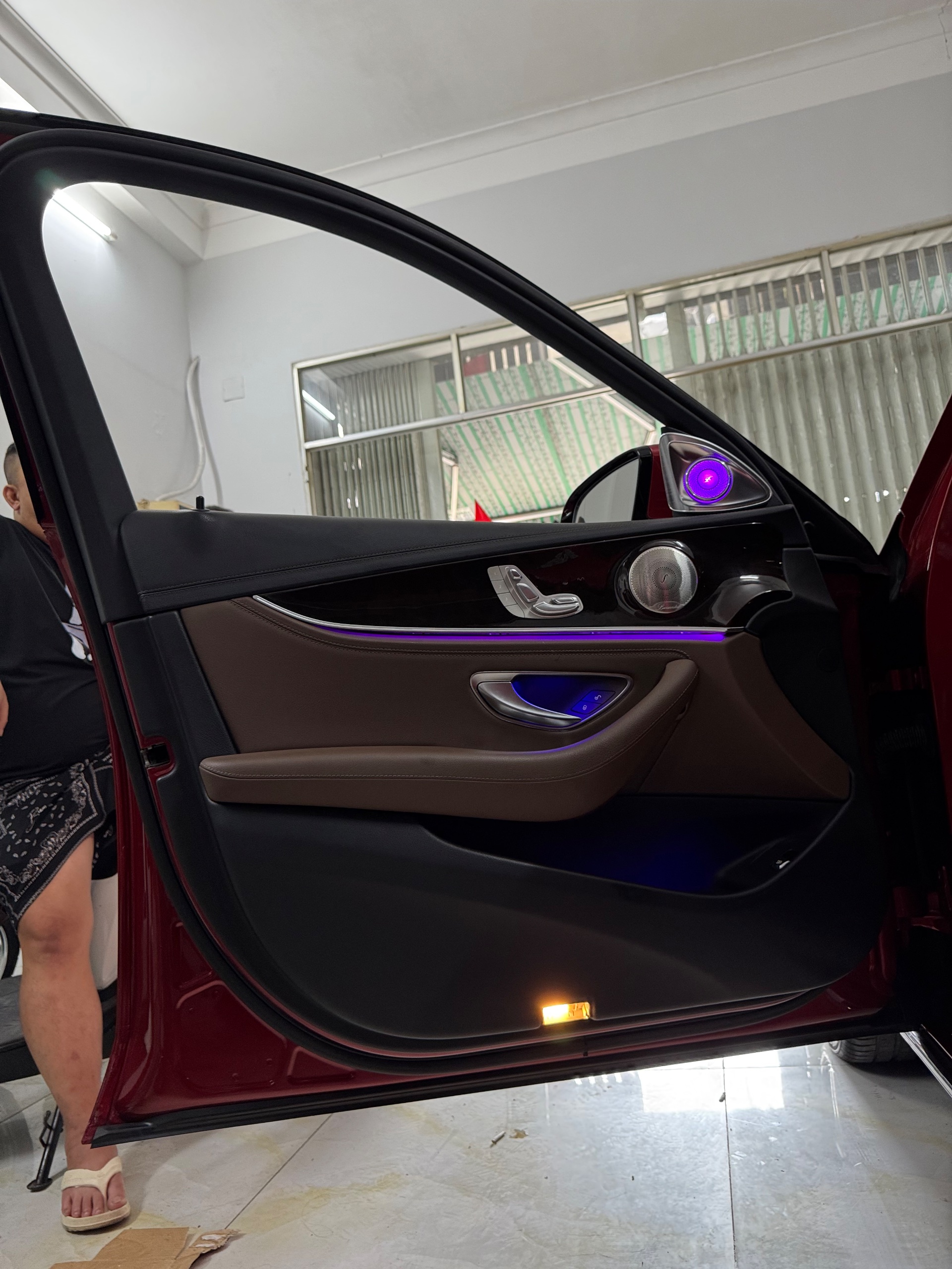 Mercedes-Benz E200 Exclusive 2022 - Ngoại thất 6