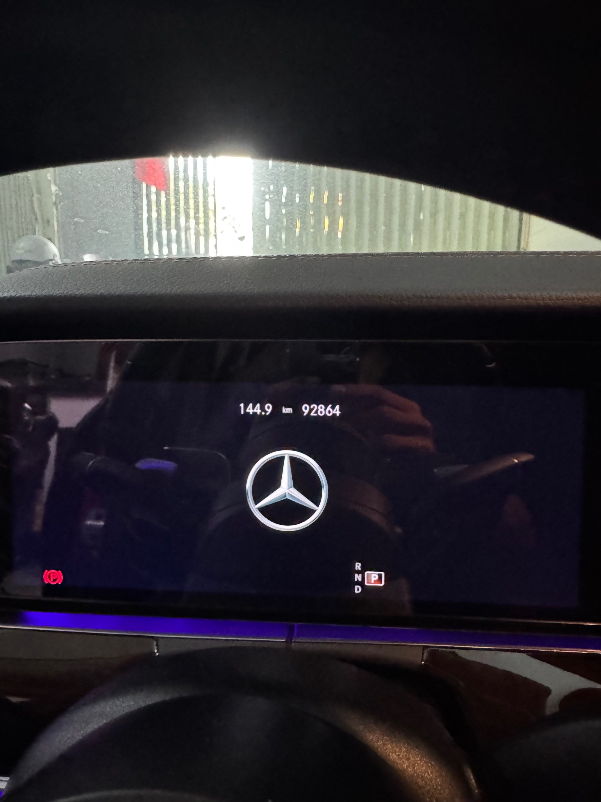 Mercedes-Benz E200 Exclusive 2022 - Ngoại thất 13
