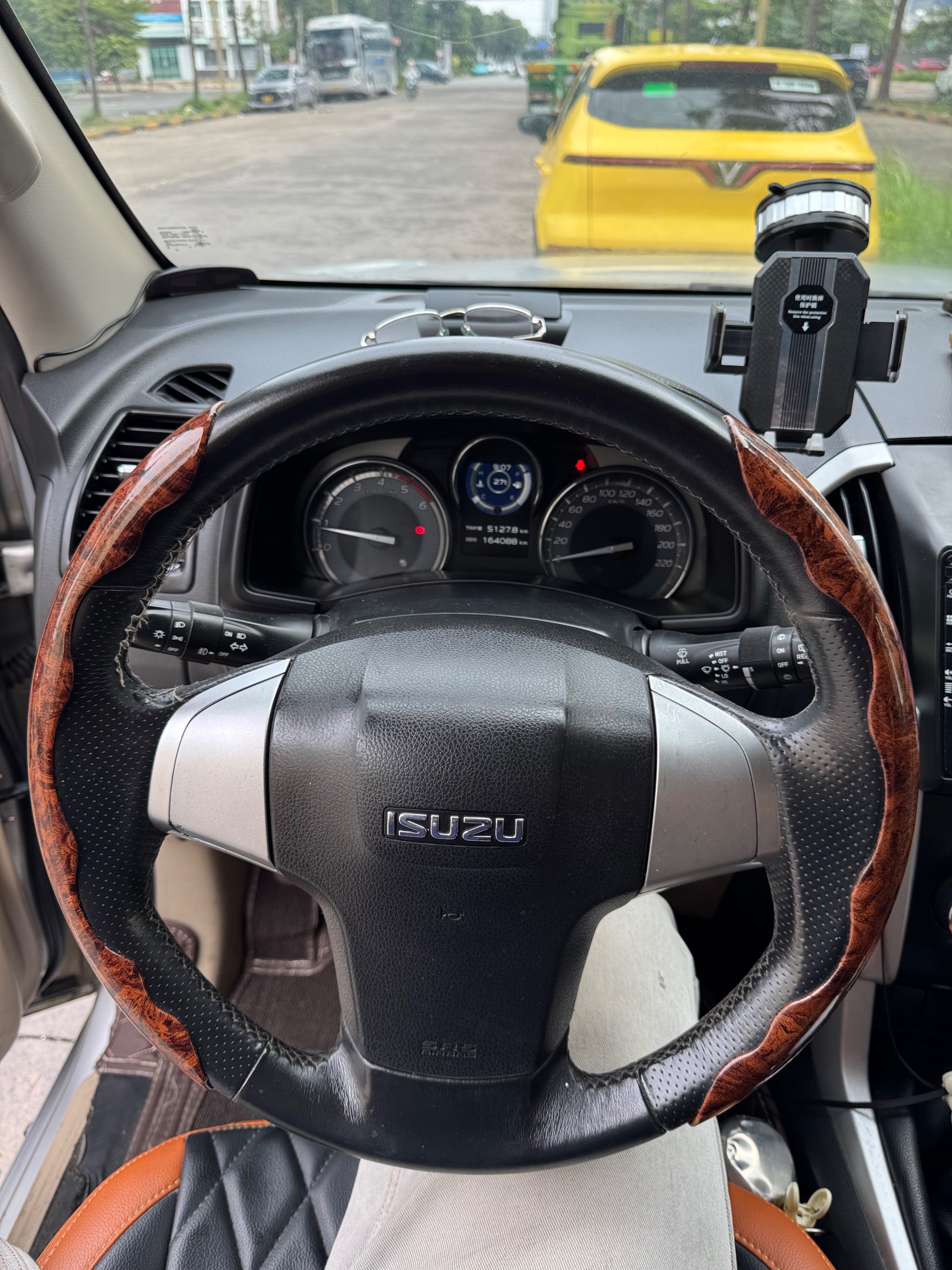 Isuzu MUX Diesel MT 2019 - Ngoại thất 4