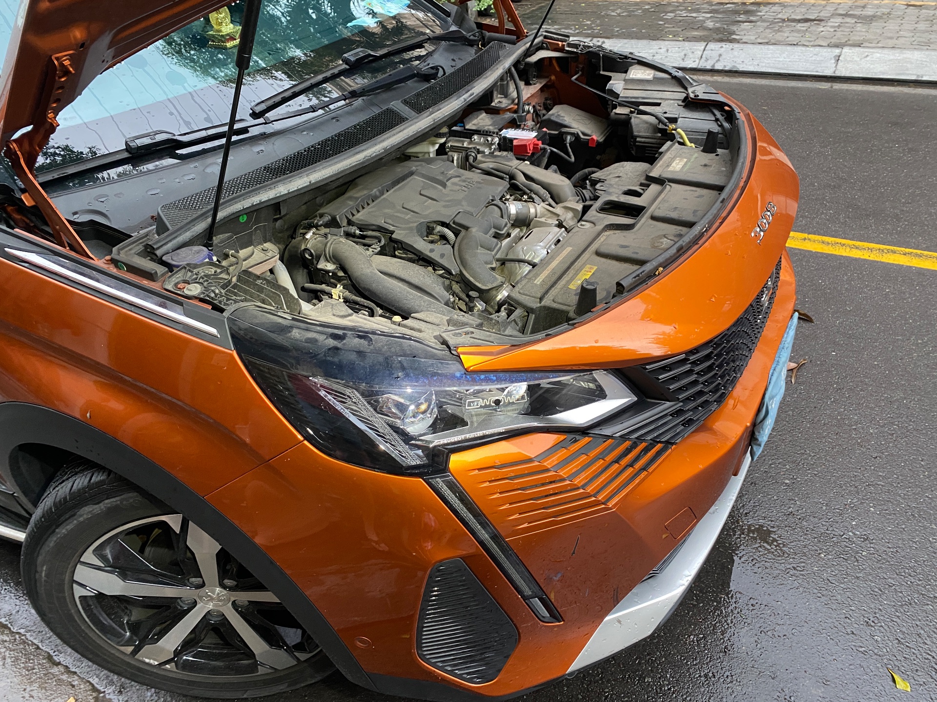 Peugeot 3008 Allure 1.6 AT 2021 - Ngoại thất 26