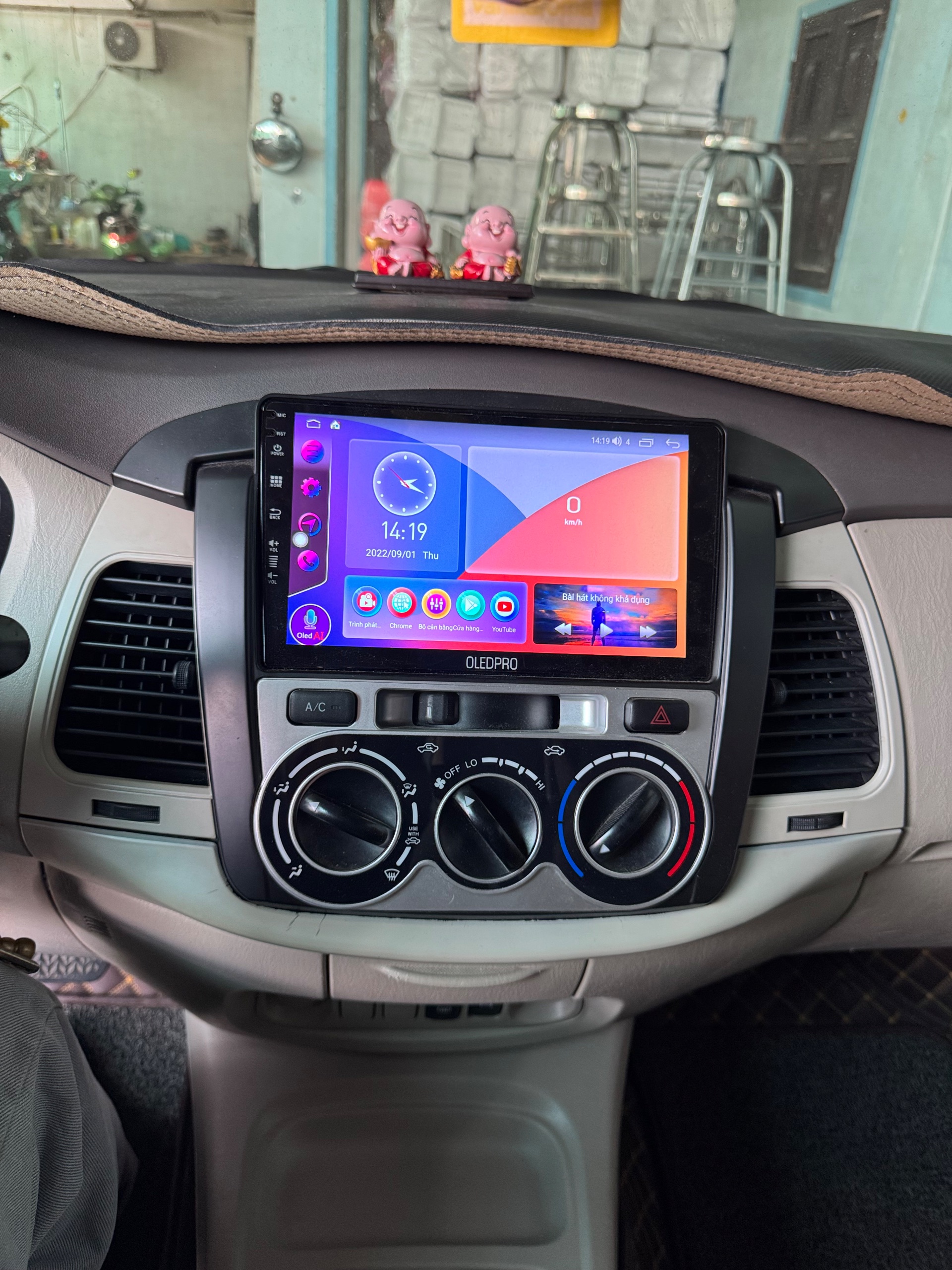 Toyota Innova V 2010 - Ngoại thất 15