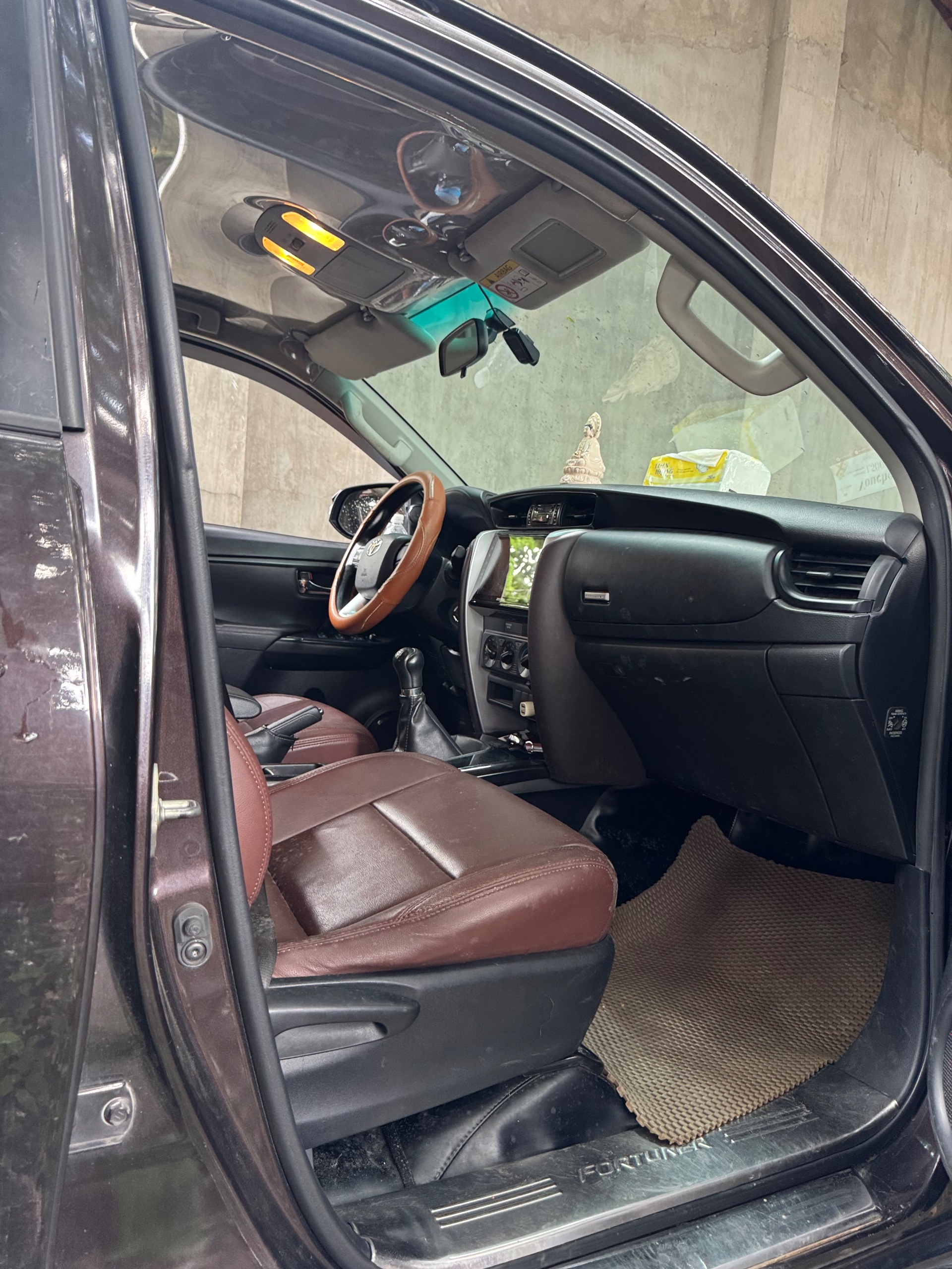 Toyota Fortuner 2.4G 4x2 MT 2017 - Ngoại thất 10