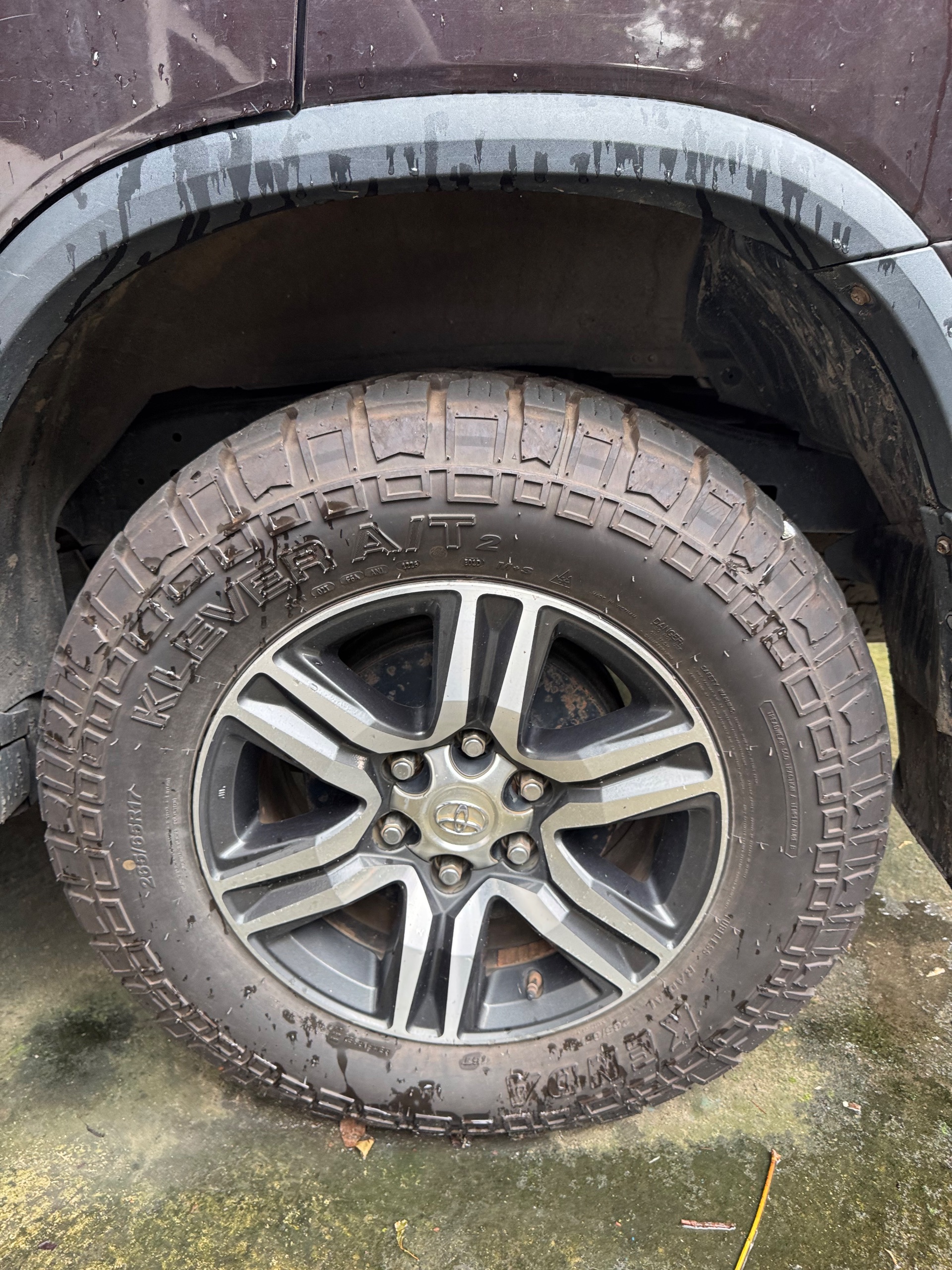 Toyota Fortuner 2.4G 4x2 MT 2017 - Ngoại thất 19