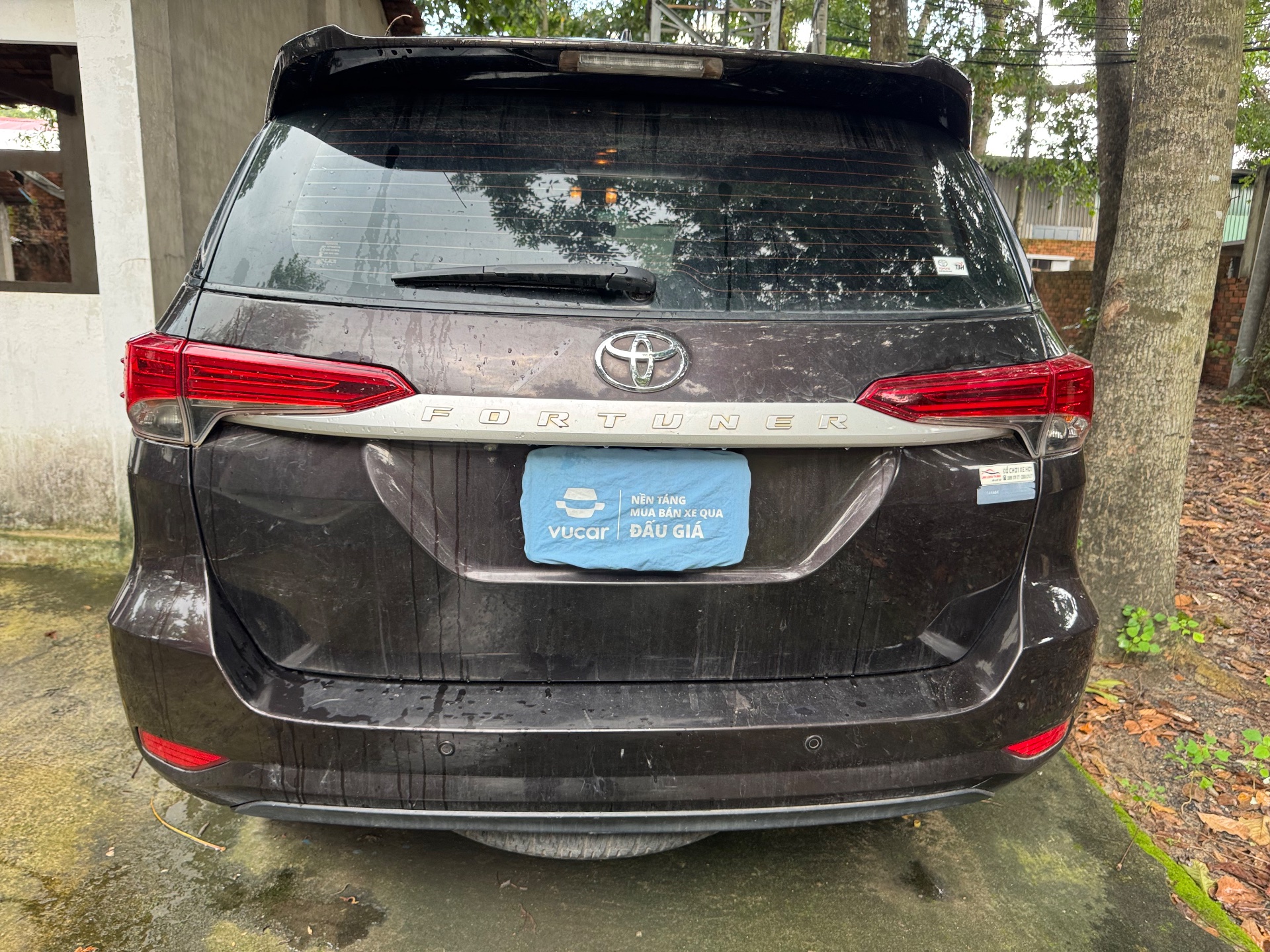 Toyota Fortuner 2.4G 4x2 MT 2017 - Ngoại thất 2